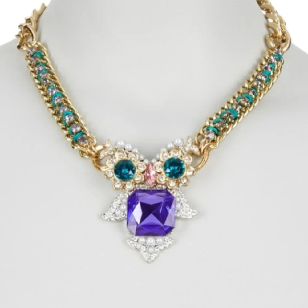 Betsey Johnson OWL STATEMENT NECKLACE - Picture 2 of 5